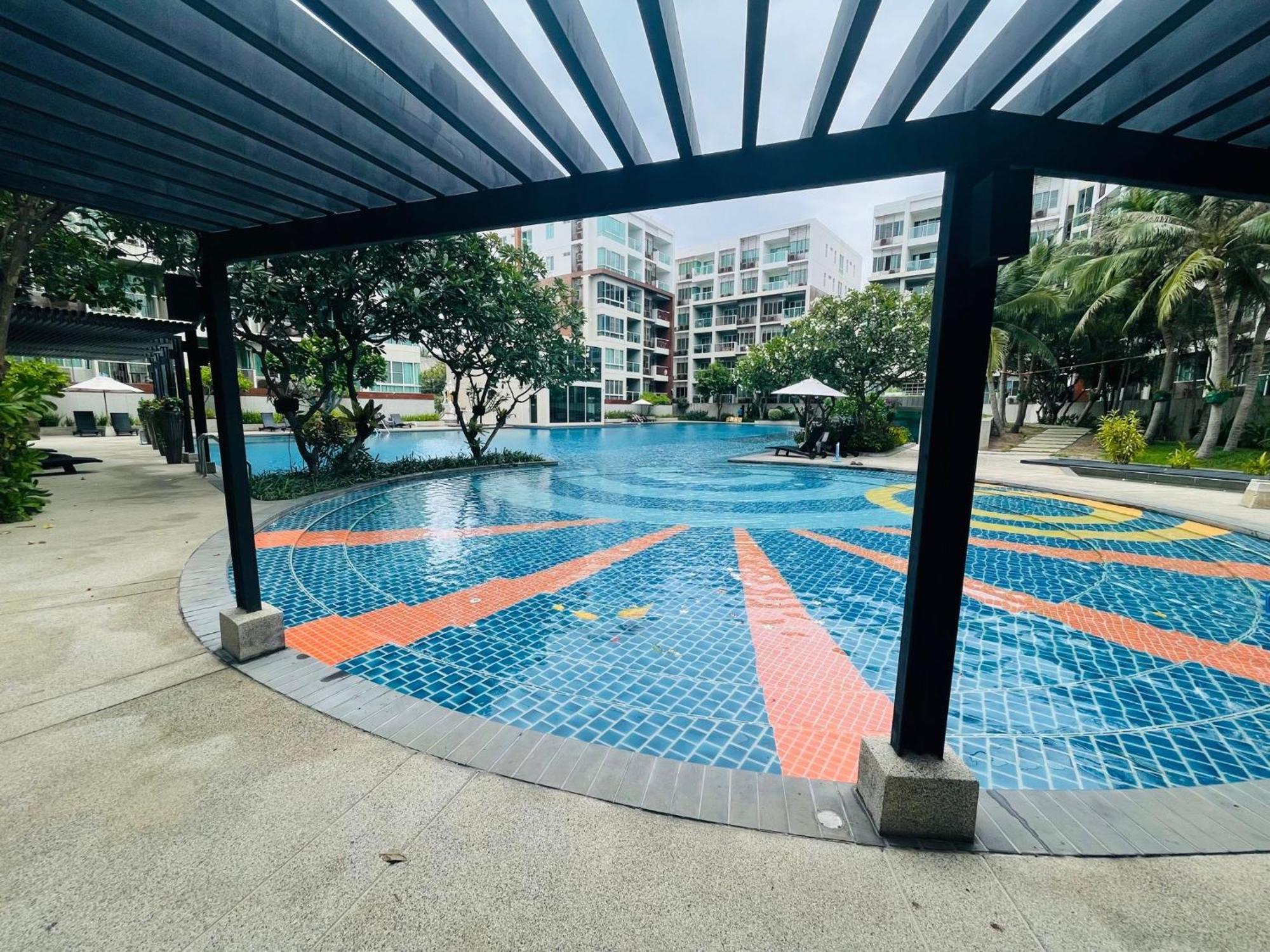 The Seacraze Apartment Hua Hin